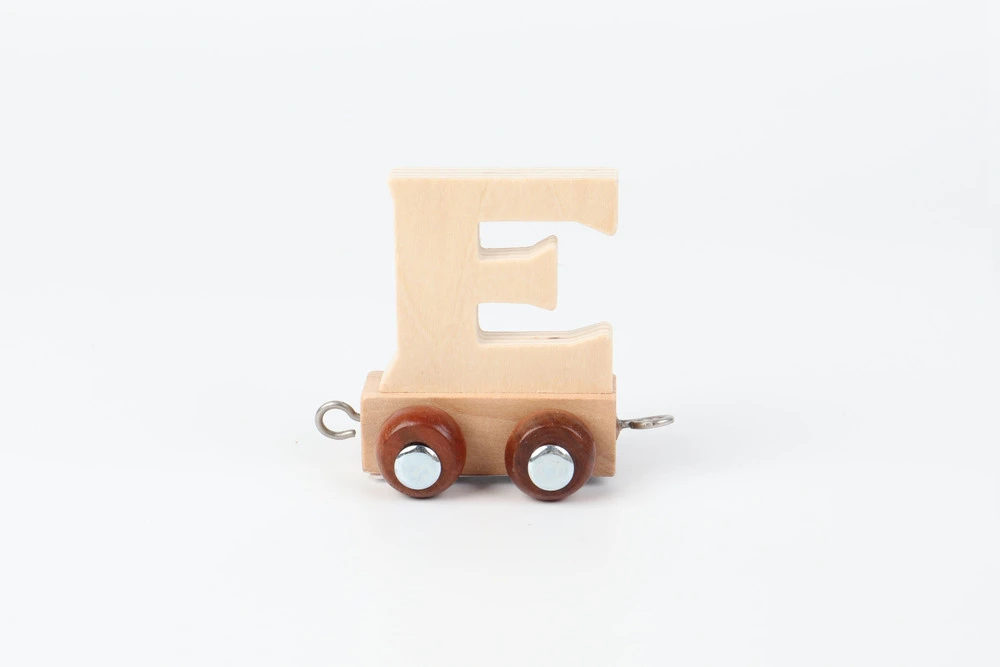 Small Foot - Wooden Letter Train - E - 12 pieces