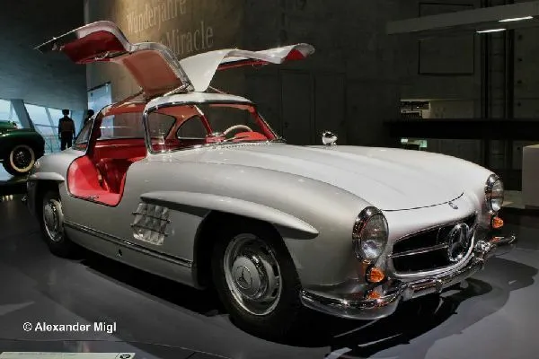 Mercedes-Benz 300 SL