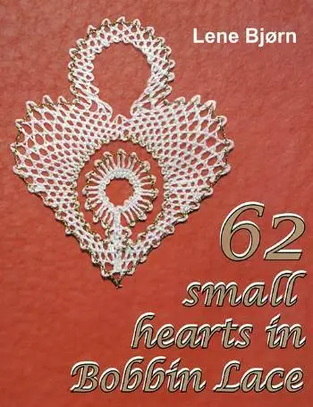 Billede af 62 small hearts in Bobbin Lace