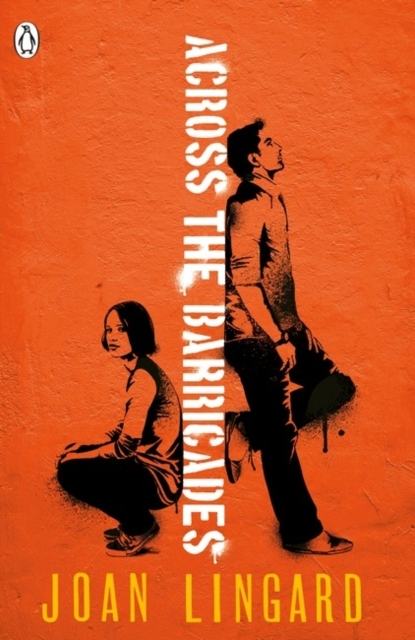 Billede af Across The Barricades A Kevin And Sadie Story