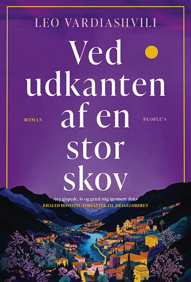 Ved udkanten af en stor skov