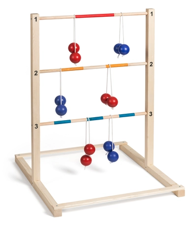STIGEGOLF I TRÆ MED TILHØRENDE KUGLER